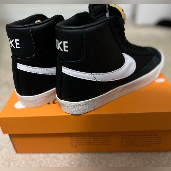 Nike Blazer Mid ‘77 VNTG, Black, Size 10 - Picture 3 of 5